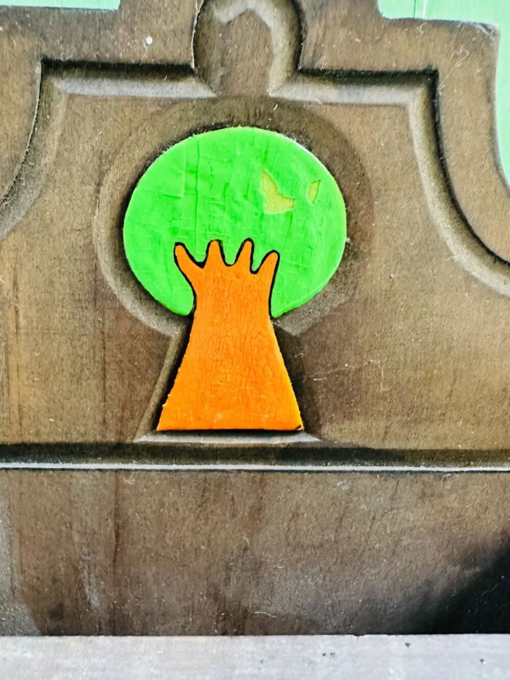 Vintage El Salvador Folk Art Wooden Key Holder Hand Painted Wall Rack